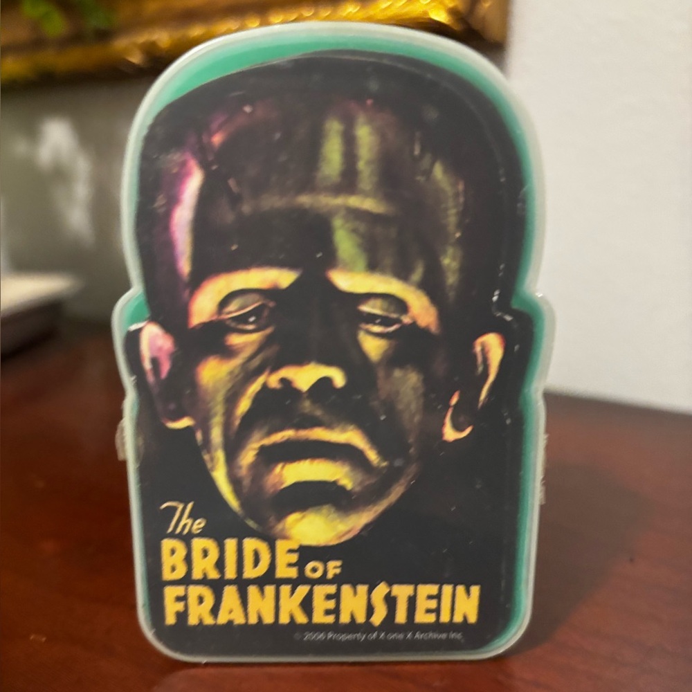 Creepy Classics Mini Playing Cards in Green Case The Bride of Frankenstein.
